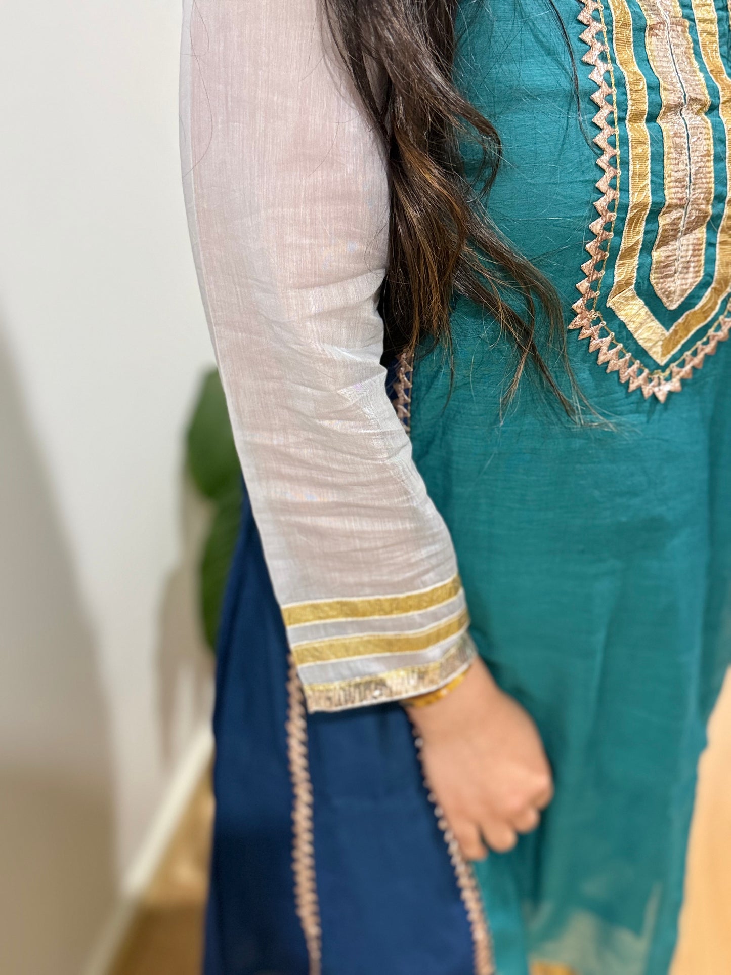 Kareena Viral Suit