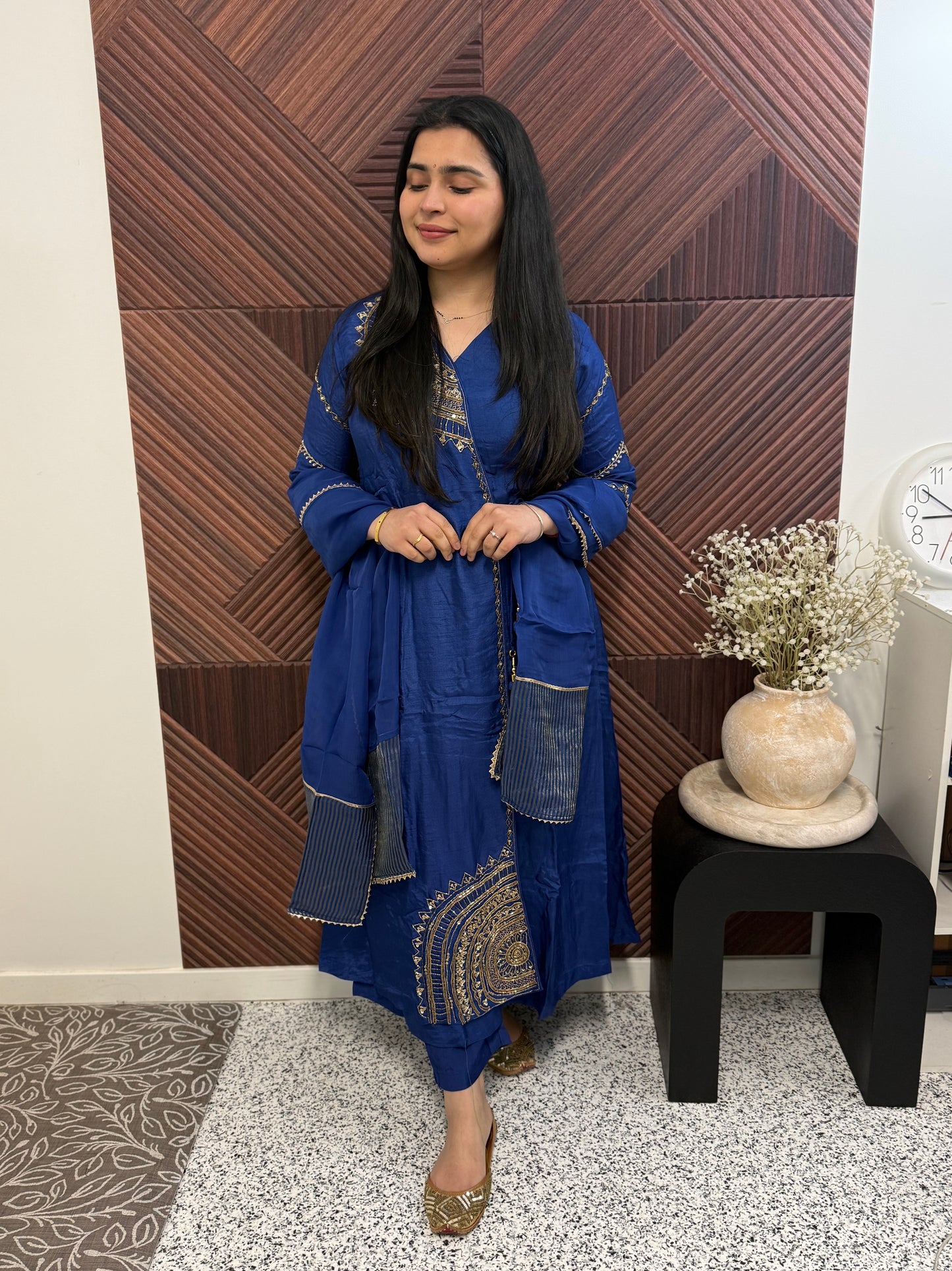 Anvika (Blue)