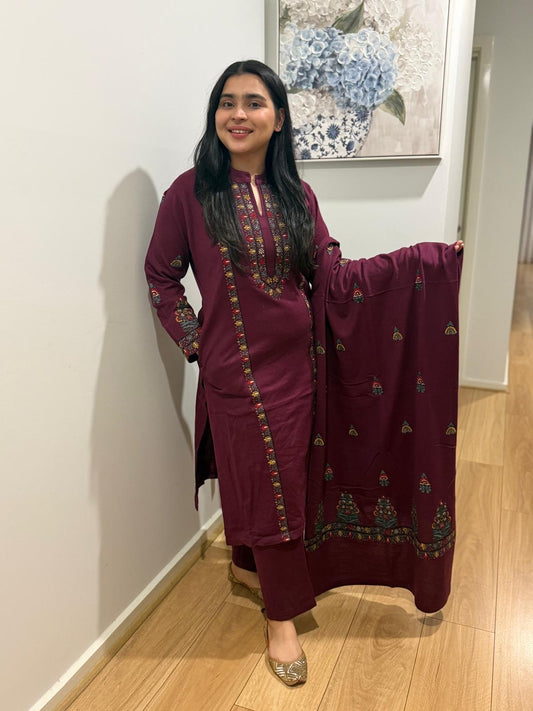 Kashmiri Suit (Purple)